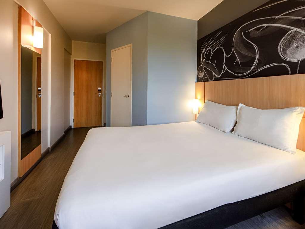 Hotel Ibis Guaratingueta Aparecida - Circuito Da Fe Pokoj fotografie