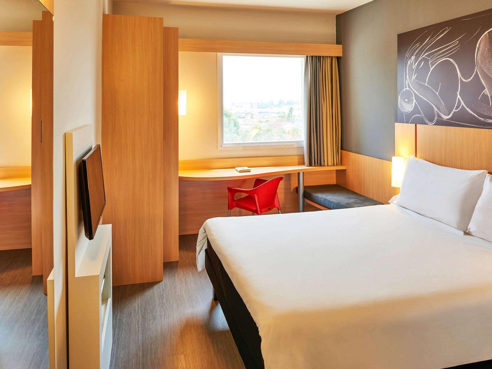 Hotel Ibis Guaratingueta Aparecida - Circuito Da Fe Exteriér fotografie